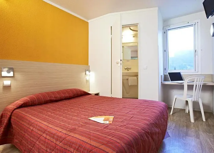 Premiere Classe Grenoble Nord - Szálloda 2*