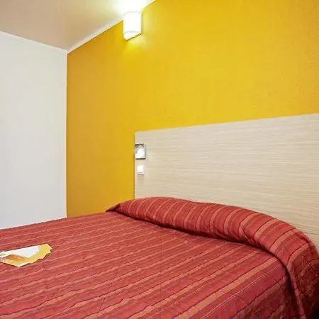 Premiere Classe Grenoble Nord - Hotel Voreppe